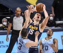 Nikola jokic scored 26 of his 33 points. Nikola Jokic Drops 47 Points Nuggets Survive Wild Double Overtime Thriller Against Grizzlies Sterling Journal Advocate