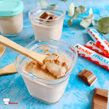 Cremes Desserts Au Kinder Maxi Multidelices Recette En 2020 Recette Creme Dessert Desserts Recette Yaourt