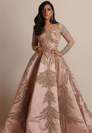 تعرضت المطربة اليمنية المقيمة في الإمارات العربية المتحدة بلقيس فتحي لانتقادات واسعة، بعد الإعلان عن اختيارها ضمن حملة. Ø¨Ù„Ù‚ÙŠØ³ ÙØªØ­ÙŠ ØªÙØ§Ø¬Ù‰Ø¡ Ø¬Ù…Ù‡ÙˆØ±Ù‡Ø§ ÙÙŠ 2020 Ù†ÙˆØ§Ø¹Ù…