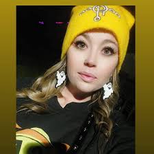 What a show! We can't wait for you to come back to Dallas PROF! Wonka's  hand blocked us out of the picture, "probably a good thing" I was letting  my nuts hang! |