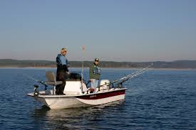 Towering limestone bluffs, natural caves and a variety of trees and flowering shrubs afford shutter bugs and nature lovers hours of enjoyment. Beaver Lake Arkansas Recreation Gov