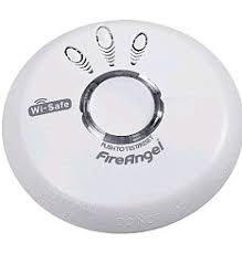 4 pack smoke detector fire alarms 9v battery operated photoelectric sensor smoke alarms easy to install with light sound warning, test button,9v battery included fire safety for home hotel school. Firefighters Forced To Stop Handing Out Smoke Alarms After One Catches Alight And Nearly Burns Down House Daily Mail Online