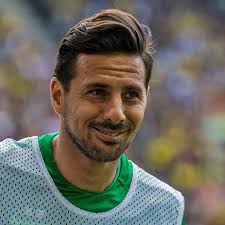 Claudio Pizarro: ¿cuándo piensas en volver", por Pedro Canelo