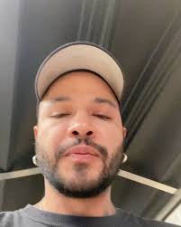 1 Antes 🦊+🧜‍♀️🌸, 2 Durante ( hostess guiado por semejante mujer , 3  Después (cancionzota mas chimba !!! , 4 chao , 5 ahí les quedo 😎🫶🏽  @karolg 🌸 Reyna respeto y admiración 🙏🏻