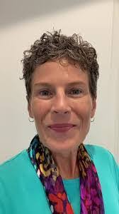 Janet Steen's Instagram, Twitter & Facebook