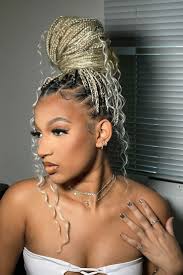 Rikki Johnson (prettyrikki714)