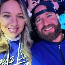 Lauren Vann's Instagram, Twitter & Facebook