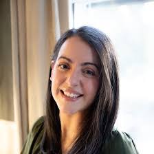 Angela Pereira's Instagram, Twitter & Facebook