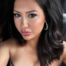 👋🏻Hey Barbie! Check out San Antonio's pinkest Barbie-themed dreamhouse  Airbnb 💗 🏠On the city's far West Side, this all pink home to call yours  for the night is perfect for barbie fans.