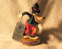 The big good wolf is the sixth episode of the wonderful world of mickey mouse.12 1 plot 1.1 synopsis 1.2 summary 2 cast and characters 3 gallery 4 trivia 5 references mickey mouse attempts to turn the big bad wolf into a good person. Tb2j9b8 Travel Bug Dog Tag Big Bad Wolf