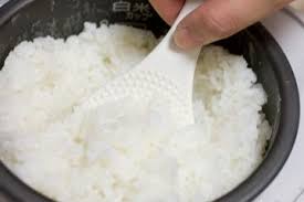 Jumlah kalori pada nasi putih. Tak Disangka Masak Nasi Dengan Cara Ini Ternyata Lebih Sehat Dan Kurangi Kolesterol Hingga50 Semua Halaman Grid Health