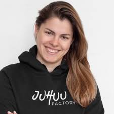 Ich hab letztens was gemacht, was ich mir von anderen damals gewünscht  hätte! ❤️ 2018 (daher das Foto + meine erste Kampagne!!) hab ich zum ersten  Mal das Büro von meinem heutigen