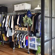 洗えないストレスとさよなら ラグやフローリングのすっきり掃除アイデア クローゼット 収納 スチールラック 収納 収納 アイデア