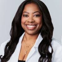 Robyn Walton's Instagram, Twitter & Facebook