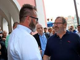 Bis zu 40 millionen „flüchtlinge kein problem für „rostocks bürgermeister mehtling: Claus Ruhe Madsen Ein Dane Ist Neue Oberburgermeister In Rostock