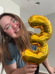 my name is mariah moya and i'm extremely excited to be graduating soon! i  will be continuing my education at university of houston-victoria and will  be majoring in psychology! link to my