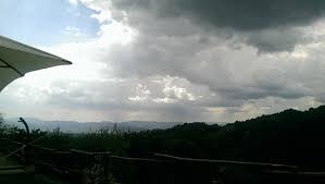 Risorseimmobiliari.it è il motore di ricerca immobiliare con 14 annunci immobiliari di casa a borgo san lorenzo in affitto. The Day It Was A Sunny 33 Degrees And Raining At The Same Time Picture Of Case Vacanze Podere Ugolini Borgo San Lorenzo Tripadvisor