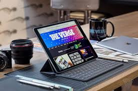 Ios 11 On An Ipad Pro Still Won T Replace Your Laptop New Ipad Pro Ipad Pro Ipad Pro Reviews