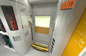 Ferrari Train Italo Cabin Entry Door Entry Doors Train Ferrari