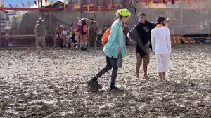 Massive Mud Mess Could Face Foot Rot ...