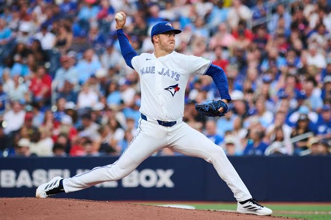 Toronto Blue Jays pitcher Jameson Taillon exits 1st home start
