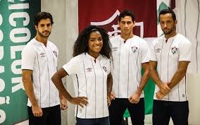 Aproveite o frete grátis pelo mercadolivre.com.br! Atleta Do Futebol Feminino Do Flu Participa De Lancamento Dos Novos Uniformes Fluminense Football Club