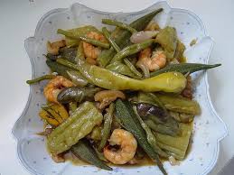 Cover and simmer at low heat for 15 to 20 minutes or until vegetables shrivel and liquid has reduced to half. Pinakbet Wikipedia