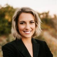 Chloe Gilroy's Instagram, Twitter & Facebook