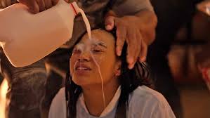 She Witnessed Her Black Friend Being Shot by the Police just for Holding  Hairbrush