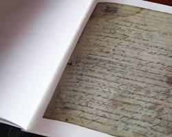 Imagen de Simón Bolívar writing the Carta de Jamaica