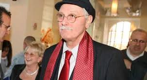 (en) opere di antonio pennacchi, su open library, internet archive. Latina Domenica Antonio Pennacchi Incontra I Lettori Alla Biblioteca Di Latina Scalo