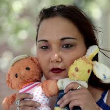 Adoptiveltern vermitteln ungewollte Kinder