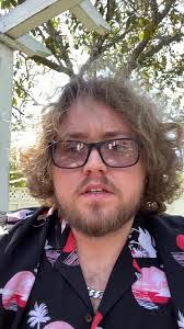 Kyle Lyles's Instagram, Twitter & Facebook