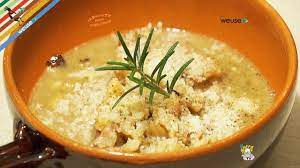 Volete farvi incantare da una zuppa calda insolita, corroborante e nutriente? 254 Zuppa Di Castagne O Brodolese Per La Pancia Un Bell Arnese Primo Piatto Nutriente Facile Youtube