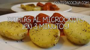 Cocinar con el microondas puede ser fácil y saludable. Patatas Al Microondas En 3 Minutos Receta Facil Y Rapida Youtube