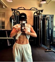 Koreas Madonna Uhm Jung Hwa Is 53 And Has Washboard Abs | Nestia
