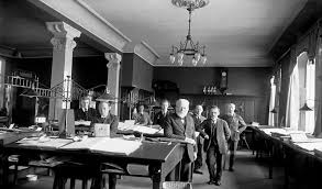 Add a beauty, style and comfort to the drawing room with the pair of scalloped italian armchairs with brass legs. Https Mb Cision Com Public 5027 3314153 9cf339ad4d79c93b Pdf