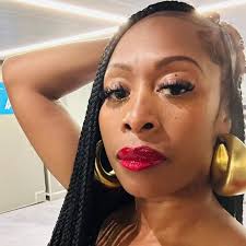 Peaches and cream agua fresca. need i say more?!?!?! creamy and tastes  similar to a peach cobbler! youre going to love this drink! here's the  recipe my bois 🔽 -6 peaches, cubed -