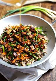 Honey Ginger Tofu And Veggie Stir Fry Recette Avec Images Cuisine Vegetarienne Recettes De Cuisine Recette Tofu