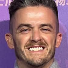 Dustin Schofield's Instagram, Twitter & Facebook