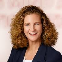 Erin Bonner's Instagram, Twitter & Facebook