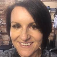 90+ perfiles de «Simone Evans»