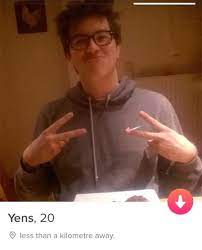 How to take pictures of yourself for tinder. 11 Tinder Profile Picture Tips To Triple Your Matches Today