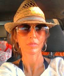 Mariana Morgan's Instagram, Twitter & Facebook