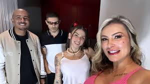 Andressa Urach junta MC Pipokinha, o namorado e ator famoso por conteúdo  gay em novo vídeo pornô - Purepeople