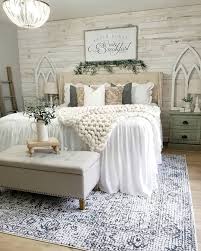 Farmhouse Homes On Instagram This Farmhouse Bedroom Looks So Comfy And Cozy Plus Look Master Bedrooms Decor Farmhouse Bedroom Decor Home Decor Bedroom