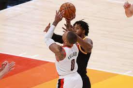 Et and the total sitting at 235.5, what's the best play for this matchup? L Fnigevpcstum