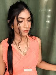 Raina Chauhan's Instagram, Twitter & Facebook