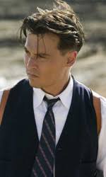 Stasera in tv, a partire dalle 21:10 su iris, torna in onda nemico pubblico, gangster movie del 2009 diretto dal leggendario regista michael mann e interpretato da johnny depp nei panni del. Galleria Fotografica Nemico Pubblico Public Enemies Mymovies