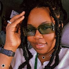 Deondra King's Instagram, Twitter & Facebook